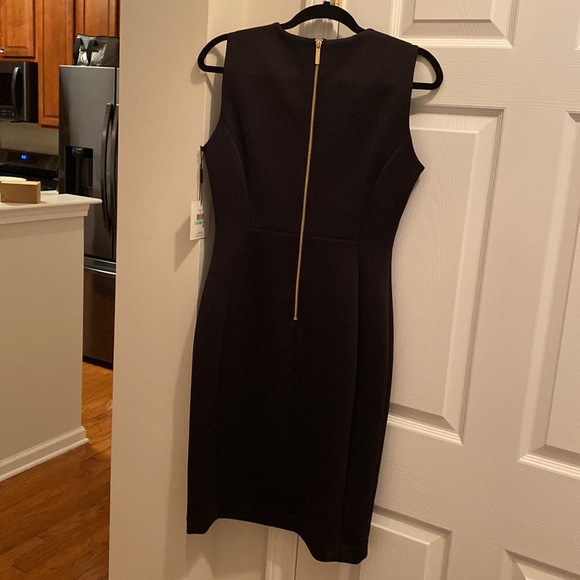 Calvin Klein Dress - perfect for an interview! - Picture 3 of 3